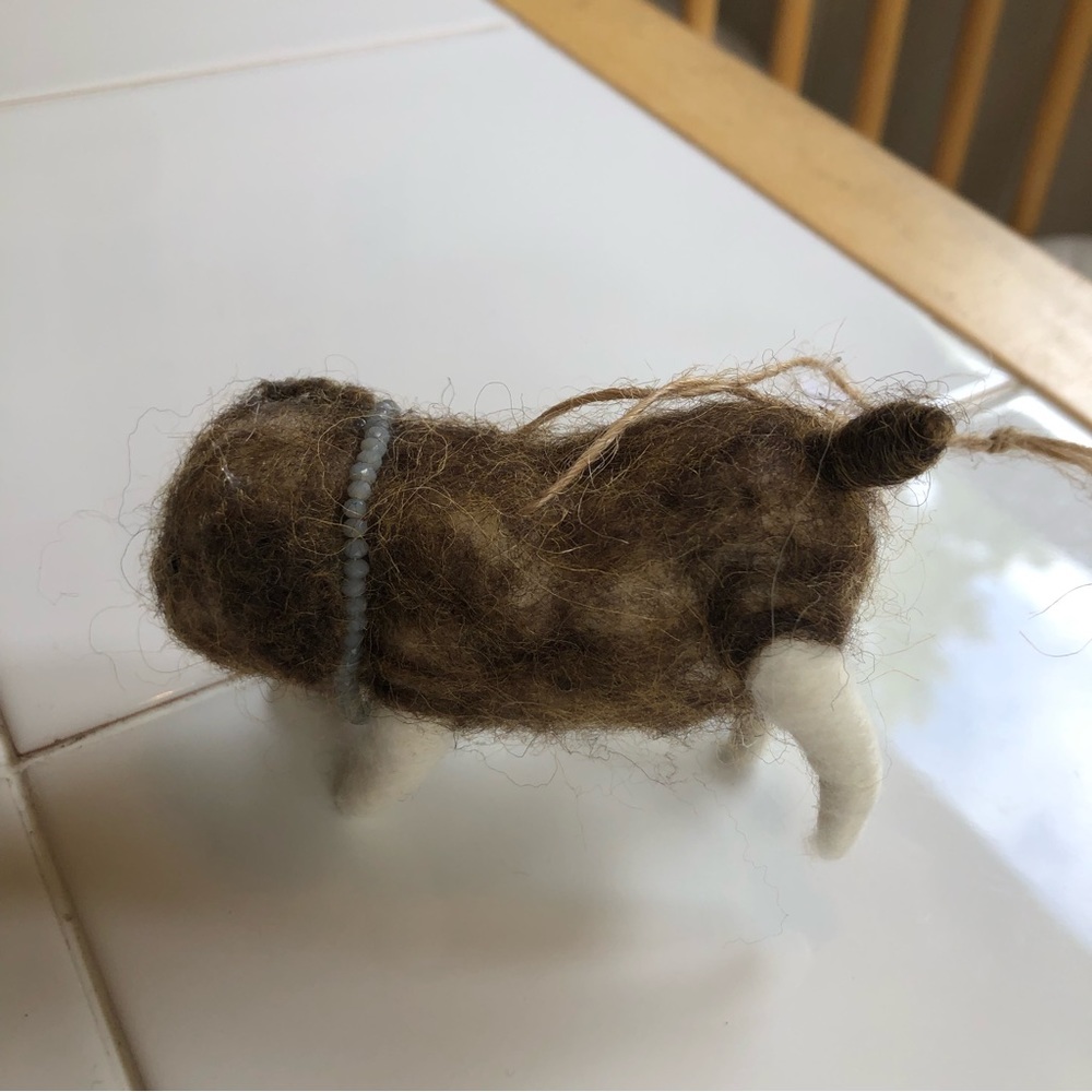NWT Dog ornament yoga pose, Felted wool handmade Christmas holiday decor - Picture 4 of 4